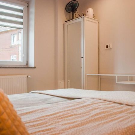 Noclegi "Boczna 5A" Apartamenty Goscinne Szczawno-Zdroj Kültér fotó