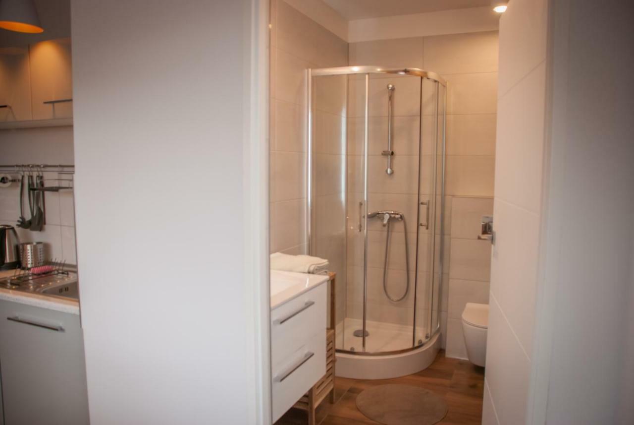 Noclegi "Boczna 5A" Apartamenty Goscinne Szczawno-Zdroj Kültér fotó