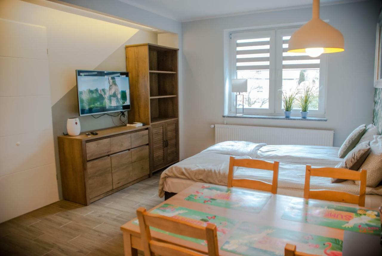 Noclegi "Boczna 5A" Apartamenty Goscinne Szczawno-Zdroj Kültér fotó