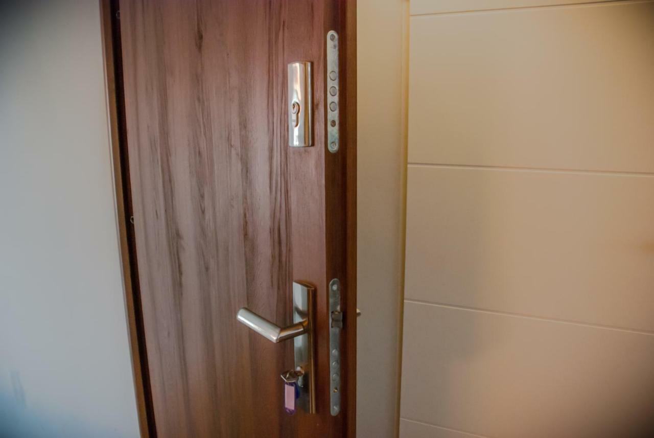 Noclegi "Boczna 5A" Apartamenty Goscinne Szczawno-Zdroj Kültér fotó