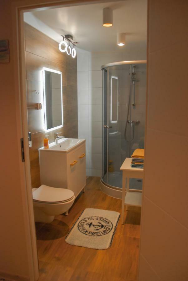 Noclegi "Boczna 5A" Apartamenty Goscinne Szczawno-Zdroj Kültér fotó