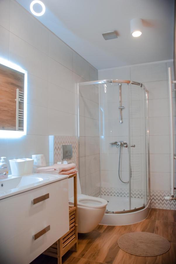 Noclegi "Boczna 5A" Apartamenty Goscinne Szczawno-Zdroj Kültér fotó